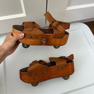 SOLD Rare Jeffrey Campbell Rollin roller skate pop out sandals size 7
